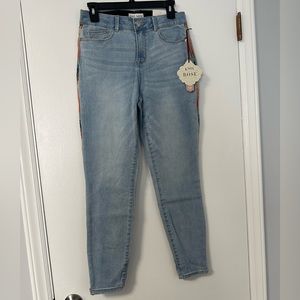 Knox Rose Skinny Jeans
